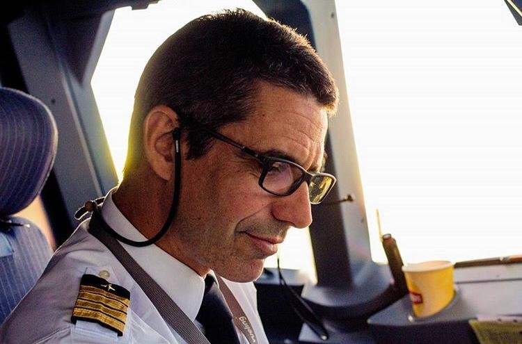 Fly Luxury Crew – Francisco Martínez Barrena