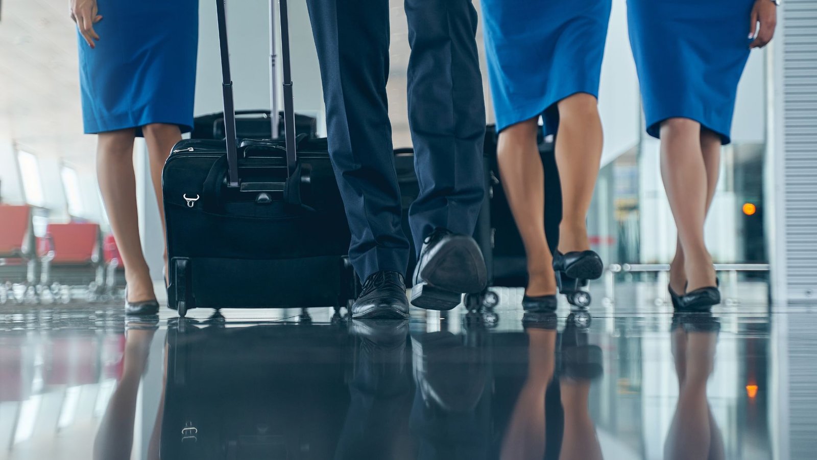 h12 Slides-Fly-luxury.jpg<br />